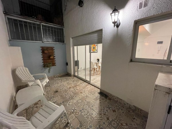 EN VENTA ...... !!!!! EXCELENTE UBICACIÓN ¡¡¡¡ Departamento 2 ambientes , totalmente reciclado a nuevo, equipado y amoblado, ubicado sobre calle Bolivar al 3600, a una cuadra de Plaza Peralta Ramos y de la Clínica Colón y a pocas cuadras del centro de la