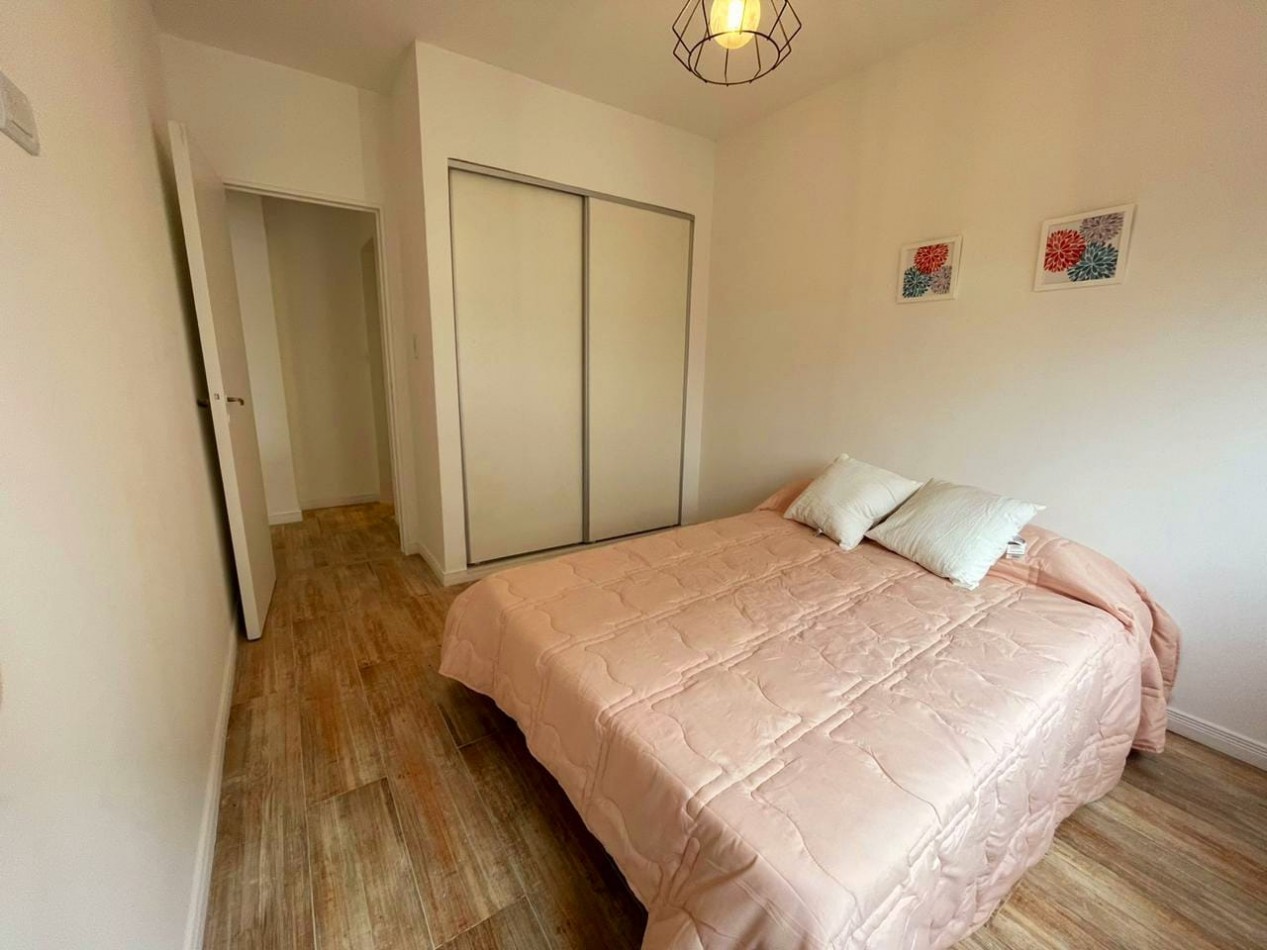 Venta de hermoso departamento 2 ambientes a la calle con balcon saliente