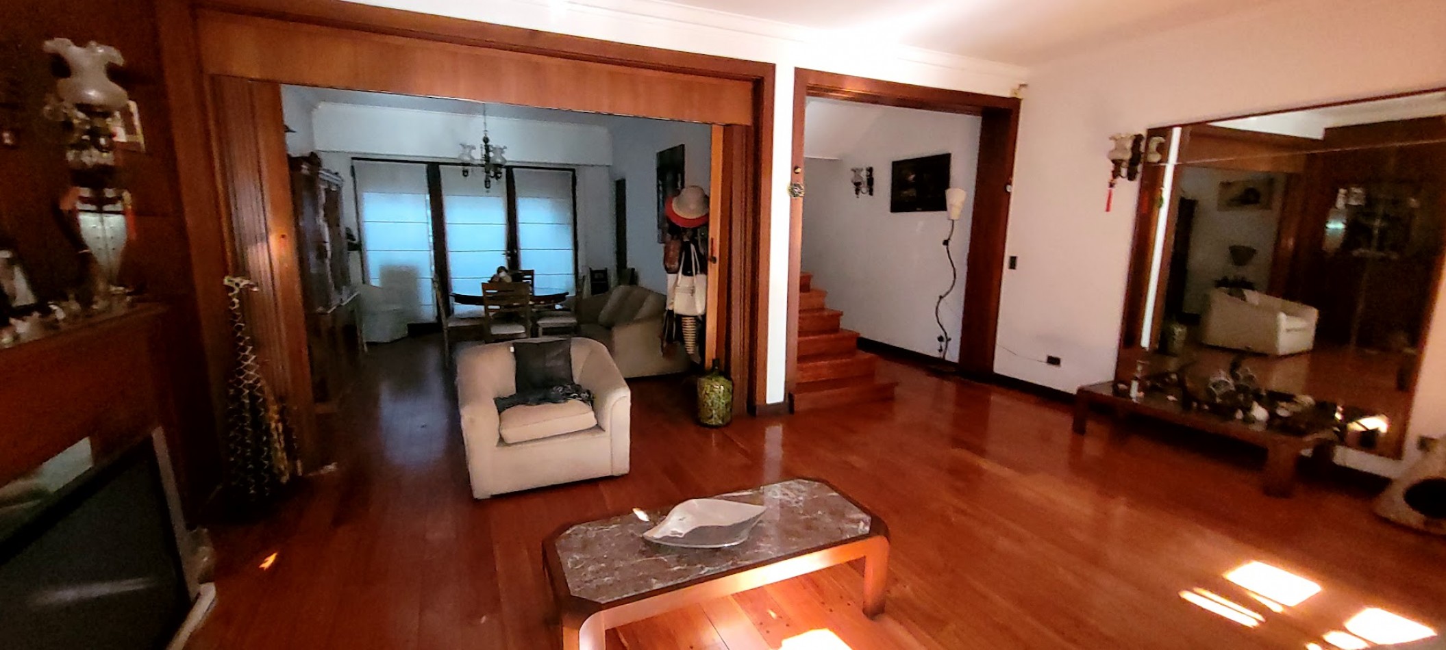 VENTA DE CHALET DE ESTILO BARRIO LA PERLA 