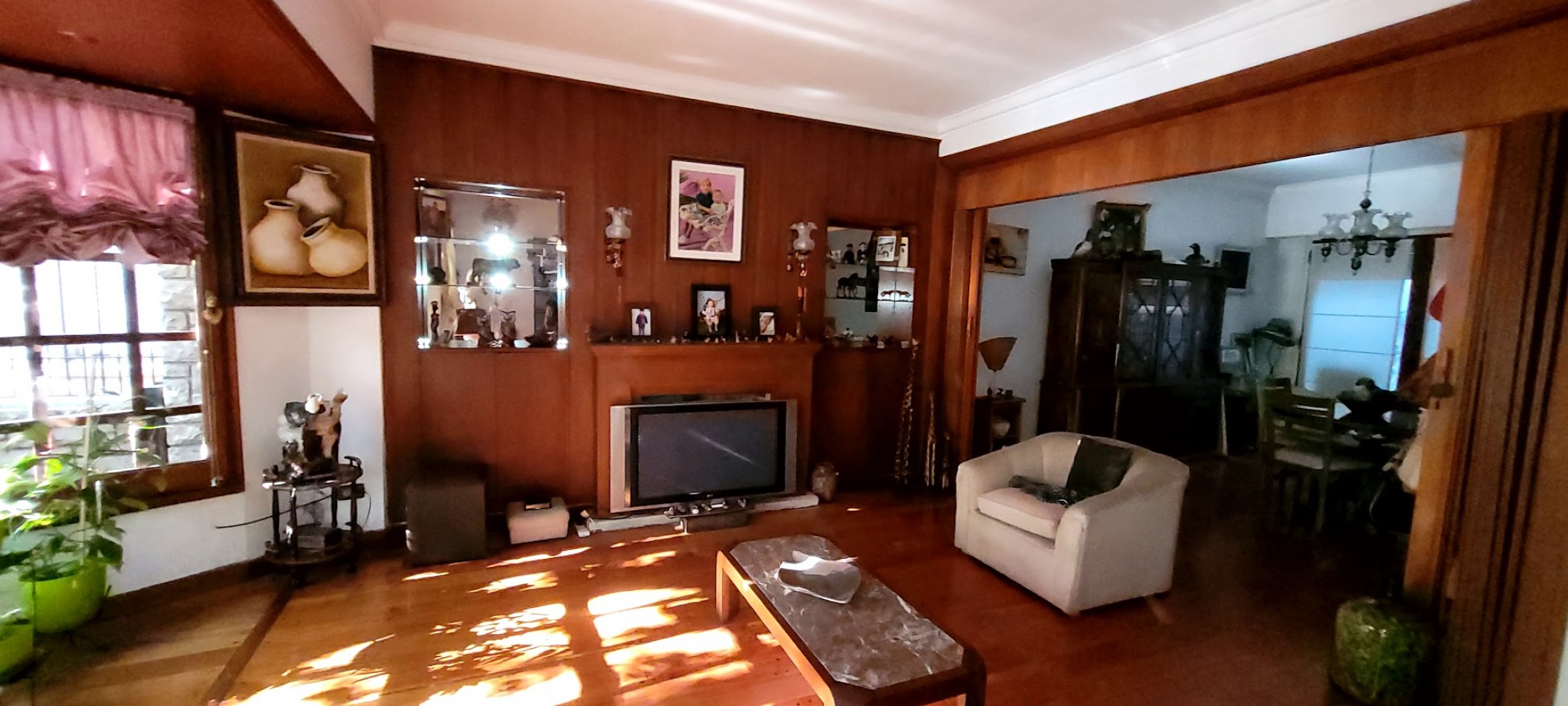 VENTA DE CHALET DE ESTILO BARRIO LA PERLA 