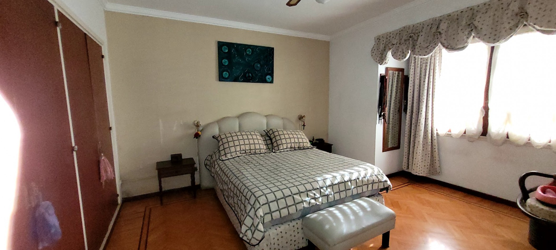 VENTA DE CHALET DE ESTILO BARRIO LA PERLA 