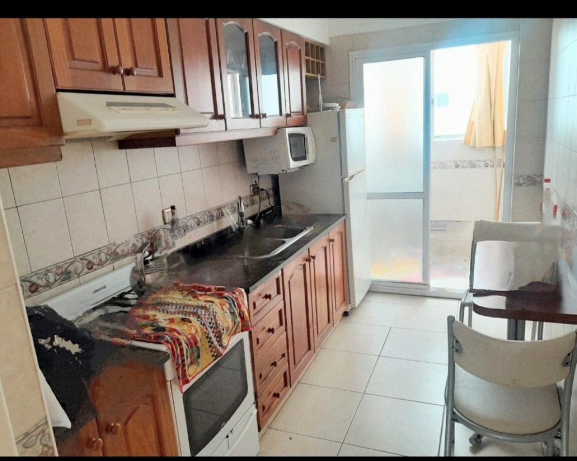 VENTA DEPARATAMENTO DE TRES AMBIENTES ZONA CENTRO 