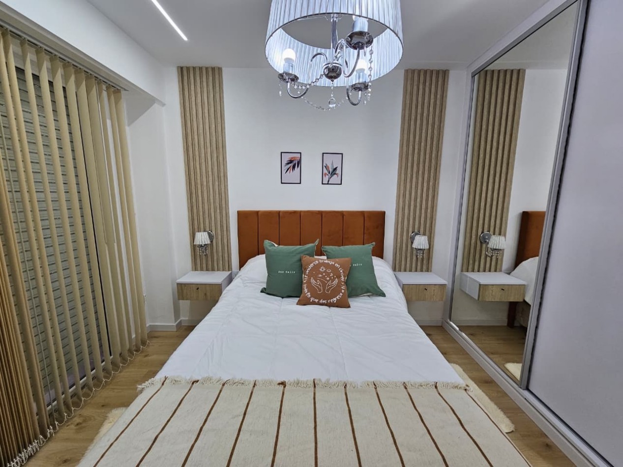 Excelente oportunidad: se vende departamento amoblado de dos ambientes al frente, con balcon y vista parcial al mar.