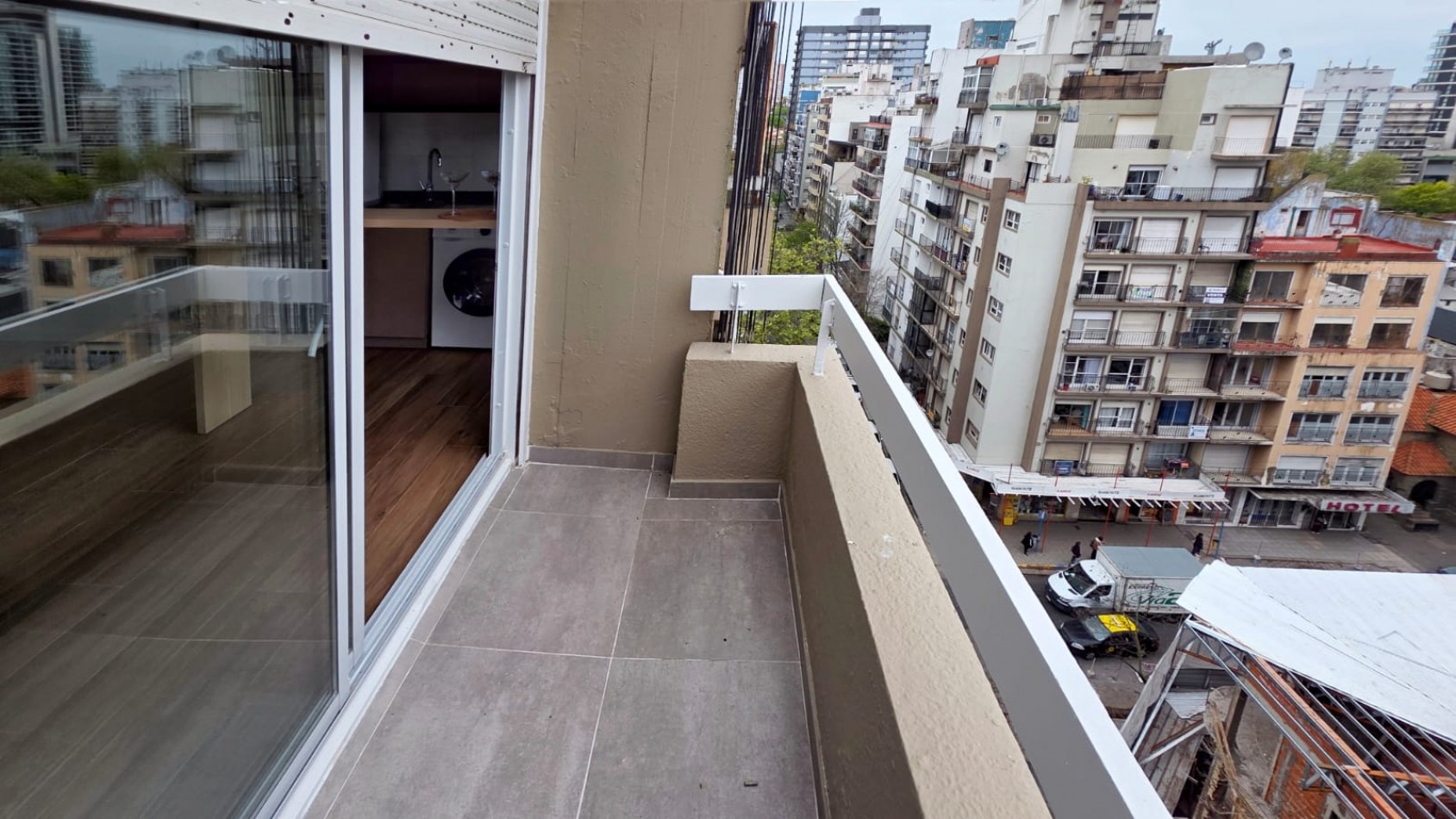 VENTA DE DEPARTAMENTO TOTALMENTE AMOBLADO Y RENOVADO | EXCELENTE UBICACION