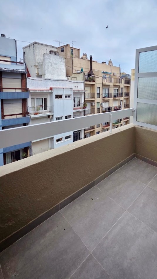 VENTA DE DEPARTAMENTO TOTALMENTE AMOBLADO Y RENOVADO | EXCELENTE UBICACION