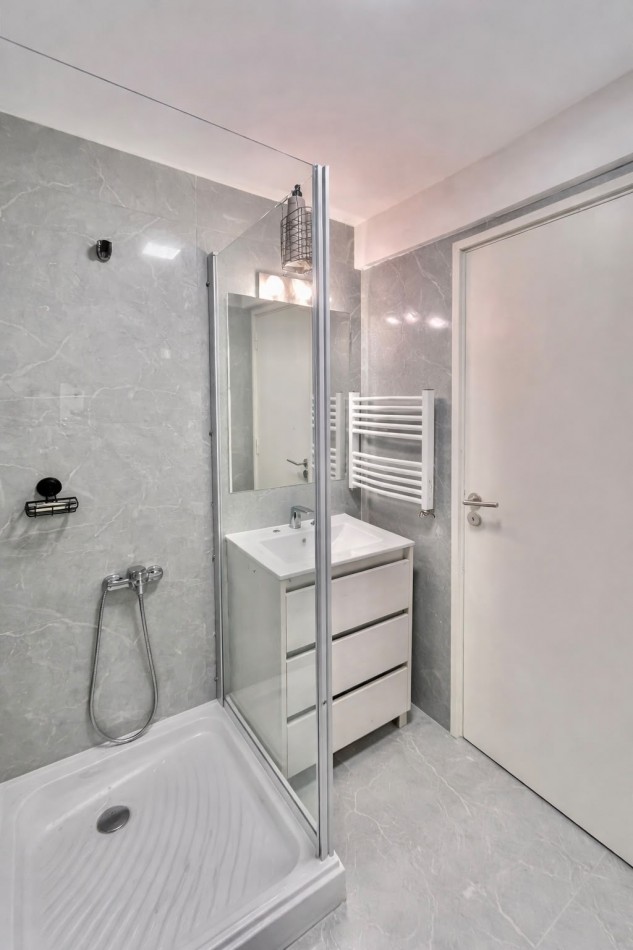 VENTA DE DEPARTAMENTO DE TRES AMBIENTES VISTA PANORAMICA CONN BALCON TERRAZA
