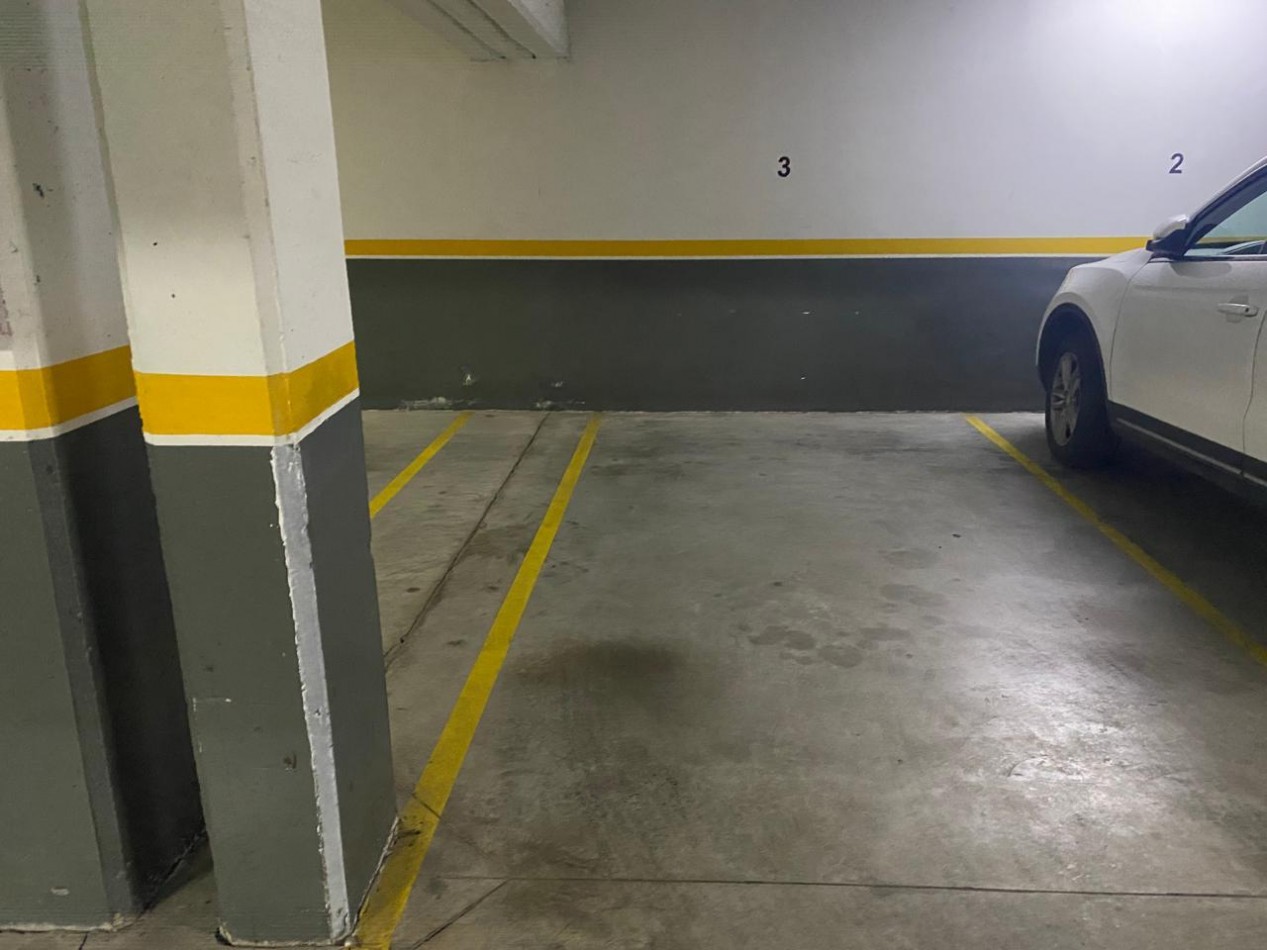 Semipiso de 3 Amb. Edificio Boghos, reciclado c/cochera, La Perla, Mar del Plata.