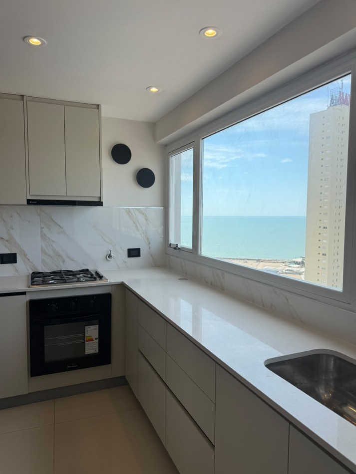 venta de departamento con vista panoramica en el emblematico edificio Cosmos 
