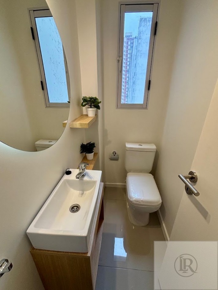 VENTA DE 3 AMBIENTES CON DEPENDENCIA TOTALMENTE RECICLADO Y AMOBLADO 
