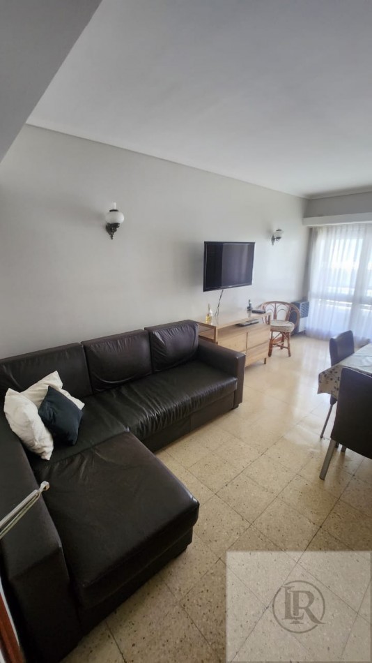 Alquiler 2026 /2027!! departamento de 2 ambientes zona La Perla vista lateral al mar 