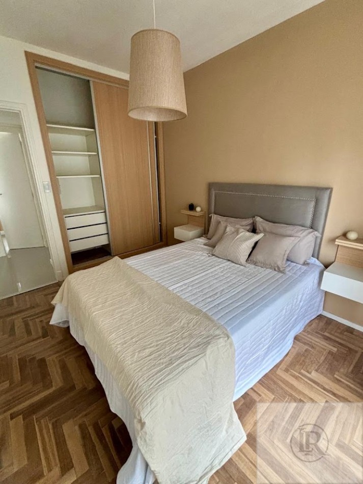 VENTA DE 3 AMBIENTES CON DEPENDENCIA TOTALMENTE RECICLADO Y AMOBLADO 