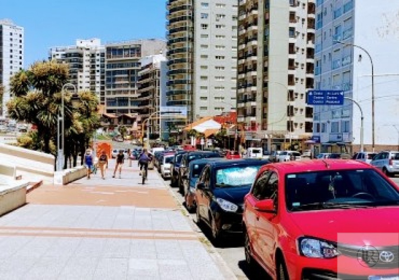 Alquiler 2026 /2027!! departamento de 2 ambientes zona La Perla vista lateral al mar 