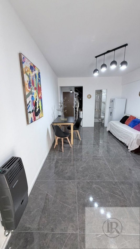 Monoambiente en Guemes, reciclado a nuevo, amoblado y decorado c/balcon saliente, Mar del Plata
