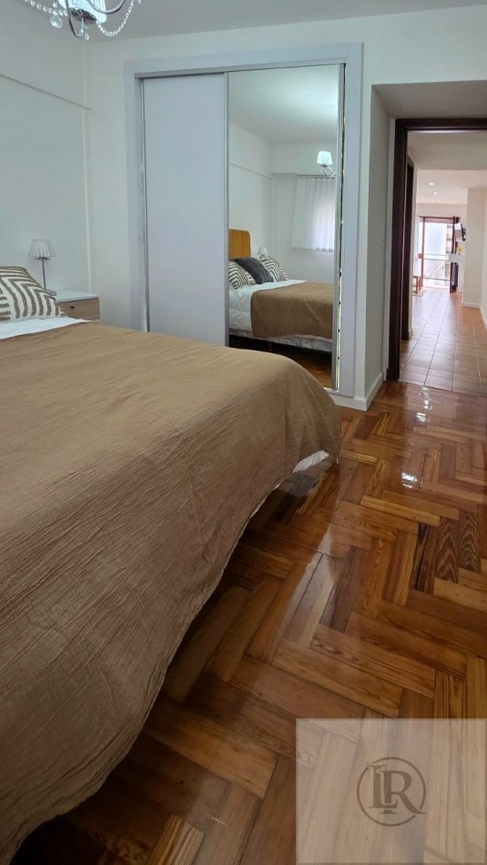 venta de dos ambientes al frente con dependencia y bhalcon a la calle 