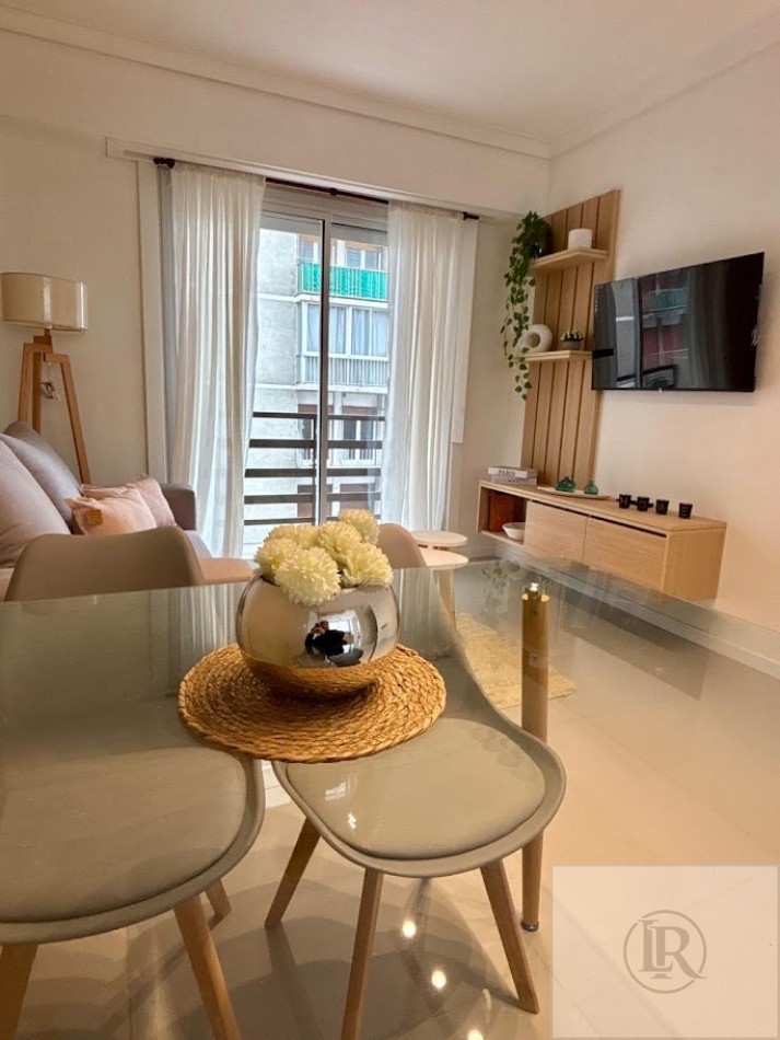 VENTA DE 3 AMBIENTES CON DEPENDENCIA TOTALMENTE RECICLADO Y AMOBLADO 