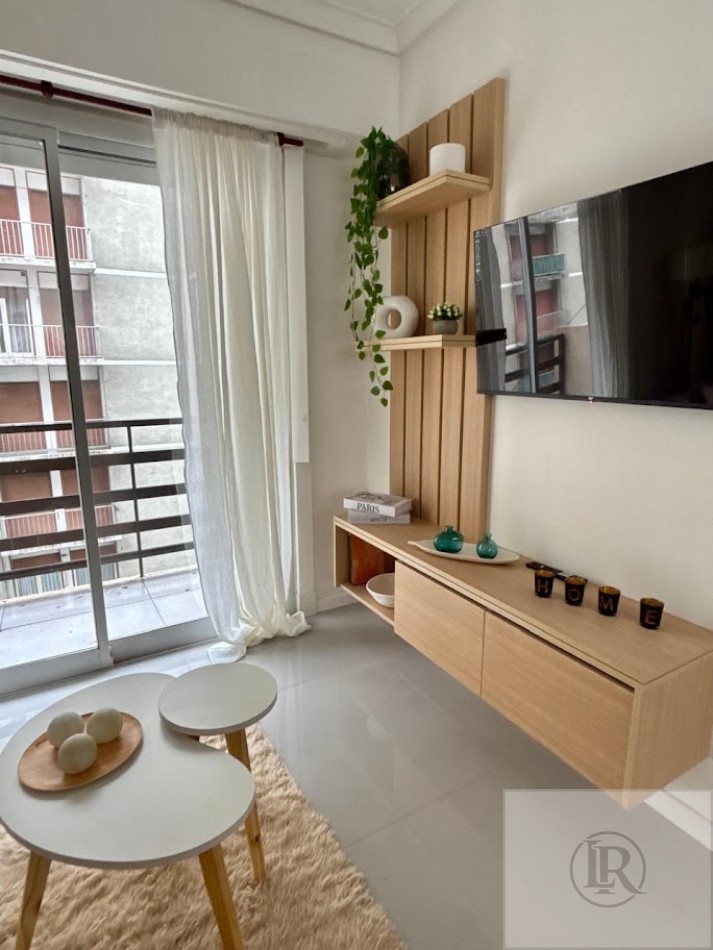 VENTA DE 3 AMBIENTES CON DEPENDENCIA TOTALMENTE RECICLADO Y AMOBLADO 