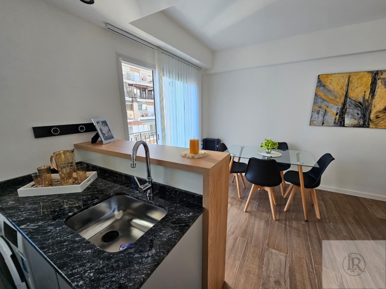 venta departamento dos ambientes al frente con balcon y parrilla 