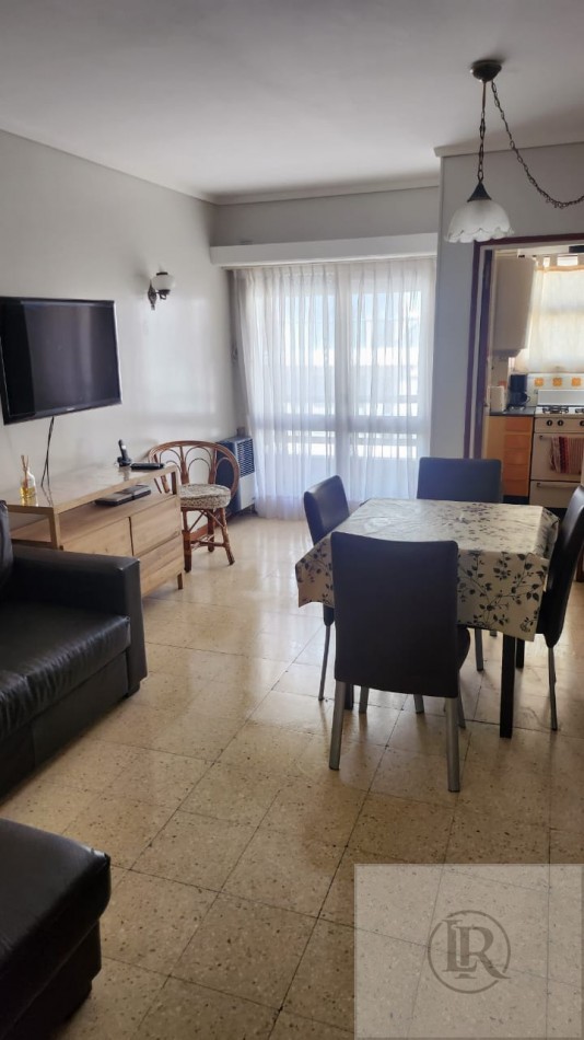 Alquiler 2026 /2027!! departamento de 2 ambientes zona La Perla vista lateral al mar 