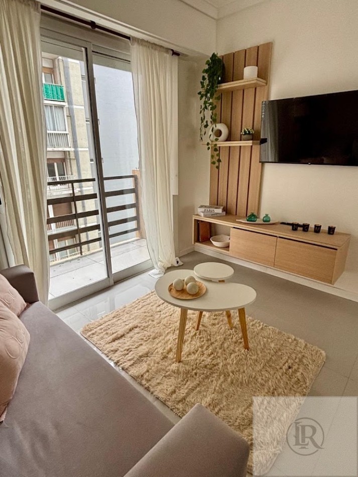 VENTA DE 3 AMBIENTES CON DEPENDENCIA TOTALMENTE RECICLADO Y AMOBLADO 