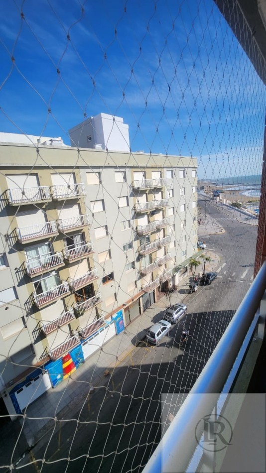 Alquiler 2026 /2027!! departamento de 2 ambientes zona La Perla vista lateral al mar 