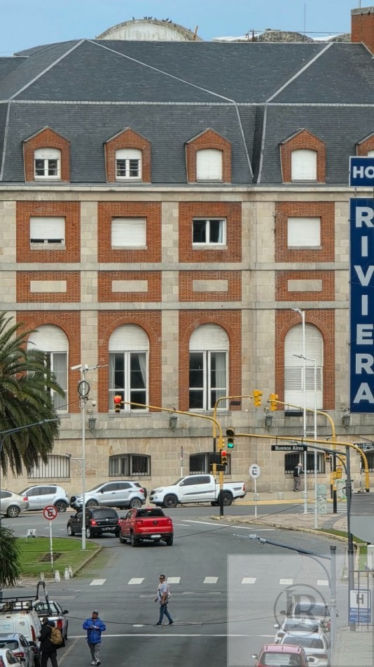 venta de dos ambientes al frente con dependencia y bhalcon a la calle 
