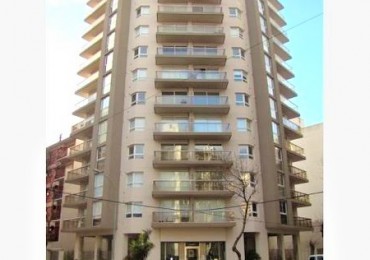 VENTA DE SEMIPISO  DE DOS AMBIENTES CON BAULERA EN EL EDIFICIO CRONOS XV  ZONA LA PERLA 