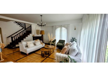 Venta exclusiva casa totalmente reciclada y lista para disfrutar, ubicado en uno de los barrios mas codiciados san carlos 