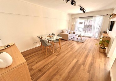 Venta departamento de dos ambientes con balcon a la calle totalmente reciclado y decorado 
