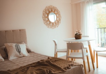 Hermoso Monoambiente Reciclado y Amoblado, con Balcon saliente, Aldrey, Mar del Plata.